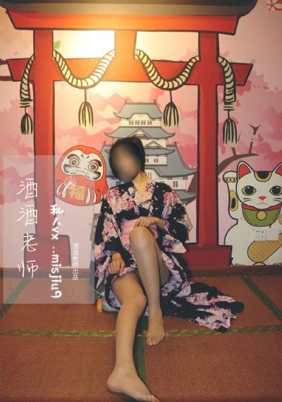 我和漂亮老师4_4K高清视频播放